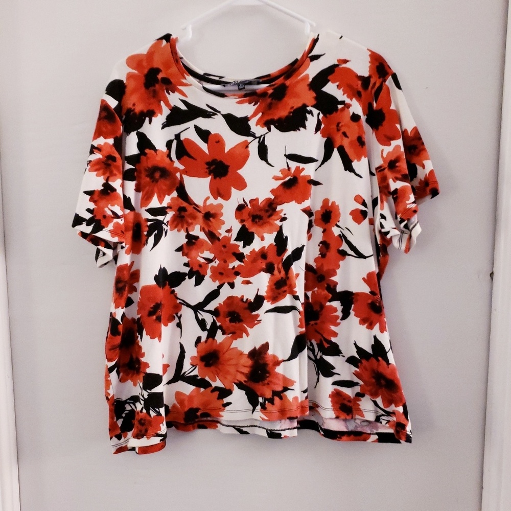Flower short sleeve shirt